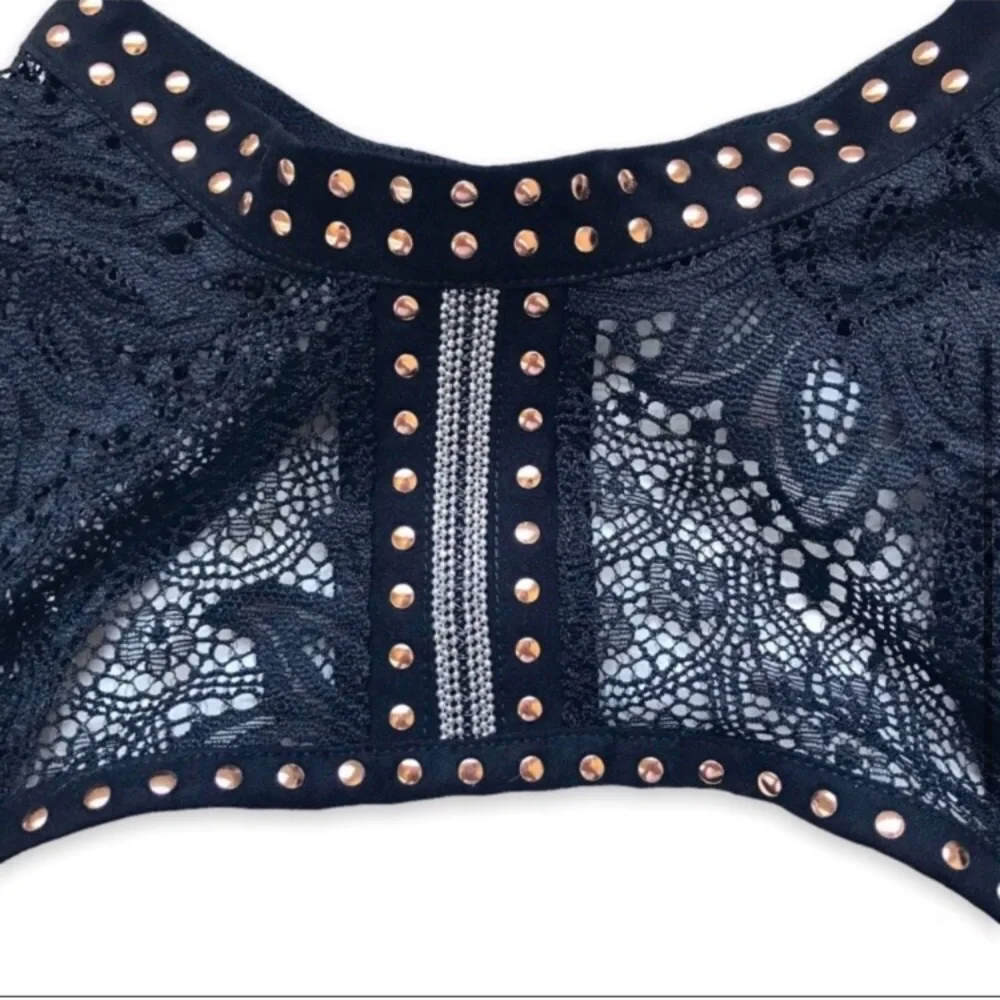 NEW! Victoria’s Secret black push-up bra with lace top attached - Picture 2 of 16